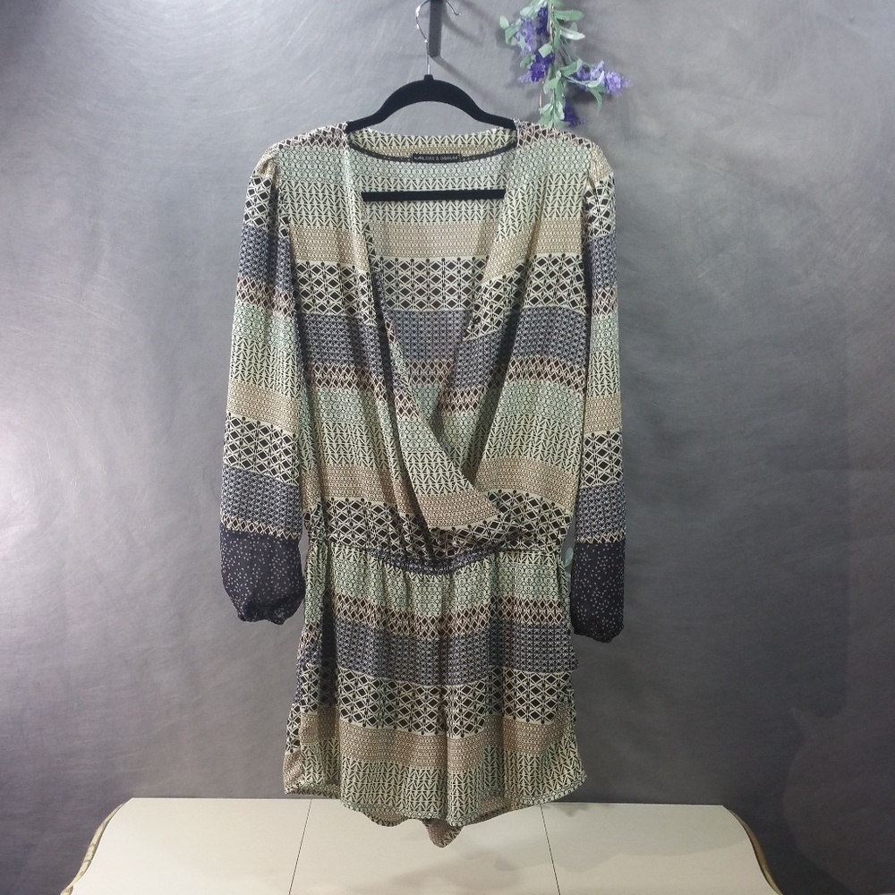 Harlowe & Graham Long Sleeve Romper w/ pockets L